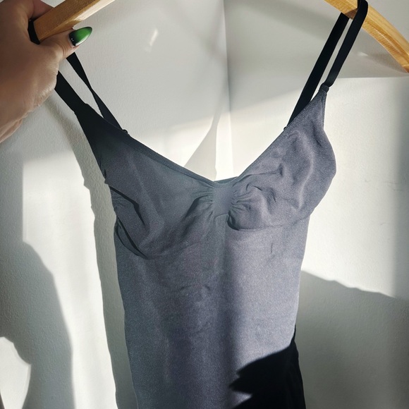 Skims Seamless Sculpt Slip Dress Onyx - Picture 4 of 7